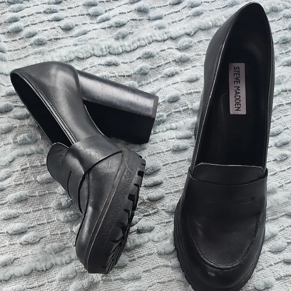 Steve Madden Classic Black Loafers for Women - Picture 3 of 5
